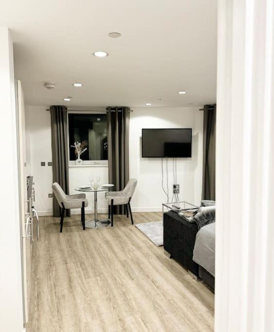 Mediacity Studio Apartment Salford-Quays Manchester Exterior photo