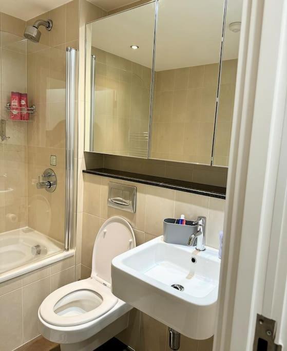 Mediacity Studio Apartment Salford-Quays Manchester Exterior photo